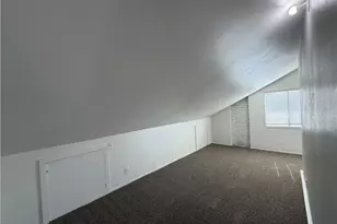 385 Burr St, Corona, CA 92882 - Photo 29