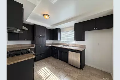 385 Burr Street, Corona, CA 92882 - Photo 11