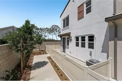 9198 Waverly Lane, Riverside, CA 92503 - Photo 3