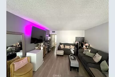 569 E Colorado Avenue, Glendora, CA 91740 - Photo 11
