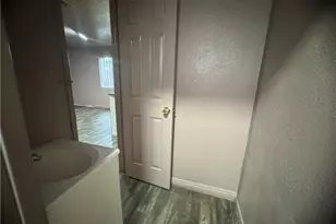 2200 E 105th, Los Angeles, CA 90007 - Photo 7