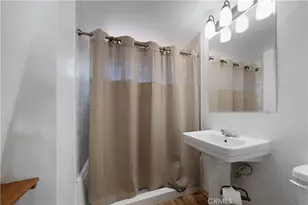 327 W Country Club, Big Bear City, CA 92314 - Photo 15