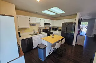 15248 Lynch Ct, Adelanto, CA 92301 - Photo 9