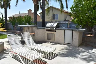 1665 Ravenswood, Beaumont, CA 92223 - Photo 31