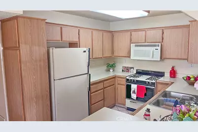 978 W Arrow Highway #F, Upland, CA 91786 - Photo 11