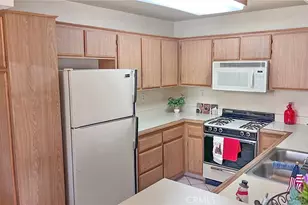 978 W Arrow Hwy, Upland, CA 91786 - Photo 11