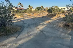 2825 Del Rosa Rd, Phelan, CA 92371 - Photo 19