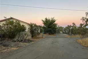 2825 Del Rosa Rd, Phelan, CA 92371 - Photo 35