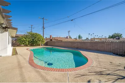 17481 Filbert, Fontana, CA 92335 - Photo 33