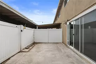 698 E 5th St, Azusa, CA 91702 - Photo 25