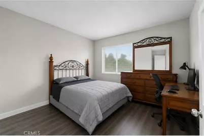 698 E 5th Street, Azusa, CA 91702 - Photo 17