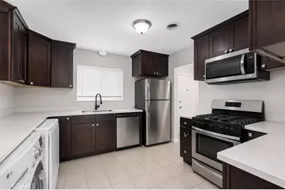 698 E 5th Street, Azusa, CA 91702 - Photo 11