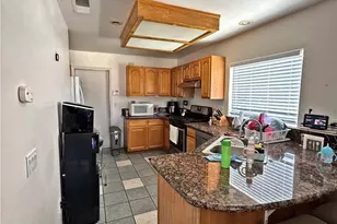 13382 Fox Run, Victorville, CA 92392 - Photo 11
