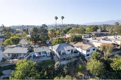 242 Thorne, Los Angeles, CA 90042 - Photo 29