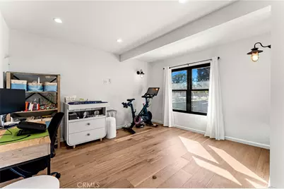 242 Thorne, Los Angeles, CA 90042 - Photo 15