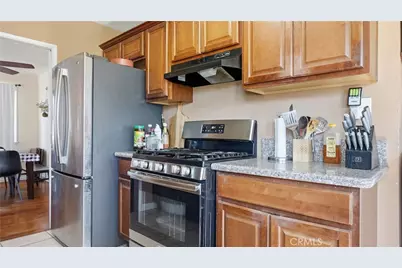896 Valencia, Colton, CA 92324 - Photo 9