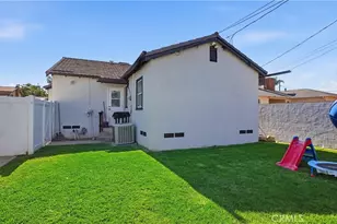 896 Valencia, Colton, CA 92324 - Photo 29