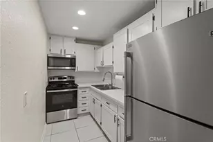 575 N Villa Ct, Palm Springs, CA 92262 - Photo 9