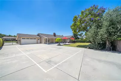 2531 E Thackery, West Covina, CA 91791 - Photo 39