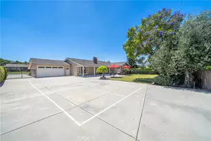 2531 E Thackery, West Covina, CA 91791 - Photo 39