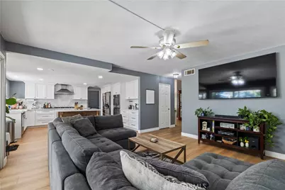 22120 Grovepark, Saugus, CA 91350 - Photo 17