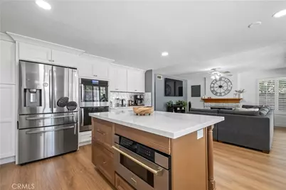 22120 Grovepark, Saugus, CA 91350 - Photo 15