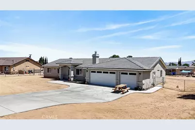 8055 Newhall, Hesperia, CA 92345 - Photo 3