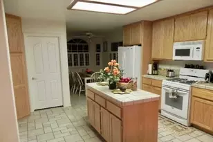 12515 Tamarisk, Victorville, CA 92395 - Photo 13