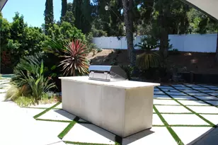 2950 Dona Emilia Dr, Studio City, CA 91604 - Photo 5