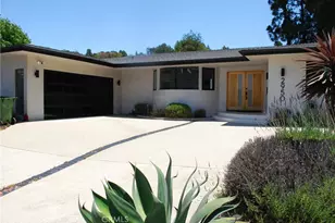 2950 Dona Emilia Dr, Studio City, CA 91604 - Photo 17