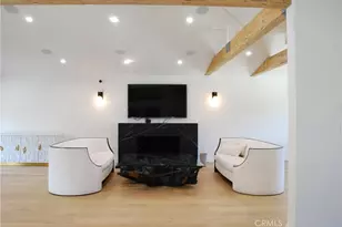 2950 Dona Emilia Dr, Studio City, CA 91604 - Photo 3