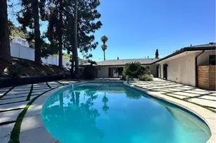 2950 Dona Emilia Dr, Studio City, CA 91604 - Photo 19