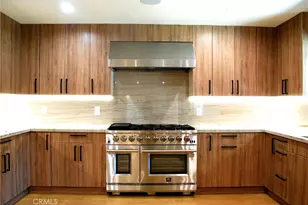 2950 Dona Emilia Dr, Studio City, CA 91604 - Photo 9