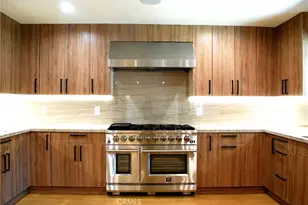 2950 Dona Emilia Dr, Studio City, CA 91604 - Photo 7