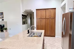 916 Roxanne, Hemet, CA 92543 - Photo 9
