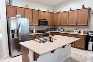916 Roxanne, Hemet, CA 92543 - Photo 7
