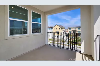 12903 Paradiso Dr #301, Jurupa, CA 92880 - Photo 7