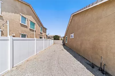 4825 Magnum, Jurupa Valley, CA 91752 - Photo 31