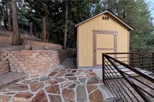 26947 Tunnel, Lake Arrowhead, CA 92352 - Photo 9