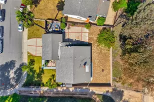 20965 Deloraine Dr, Walnut, CA 91789 - Photo 33