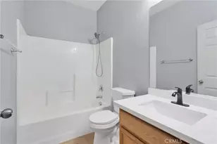 13816 Grant Way, Oak Hills, CA 92344 - Photo 17