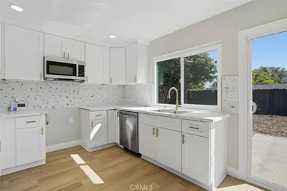2924 Louisiana Place, Riverside, CA 92506 - Photo 23