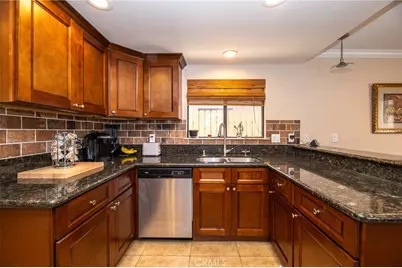 2324 Fan Palm Drive, Corona, CA 92879 - Photo 15