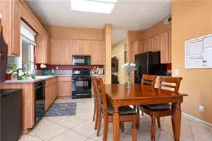 15391 Rockwell Ave, Fontana, CA 92336 - Photo 7