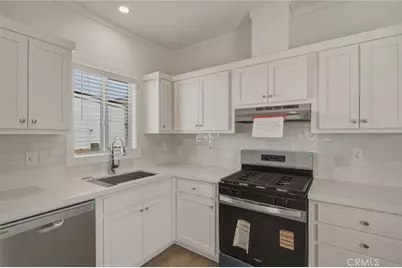 7650 Balboa Boulevard #27, Van Nuys, CA 91406 - Photo 11