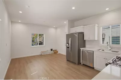 7650 Balboa Boulevard #27, Van Nuys, CA 91406 - Photo 9