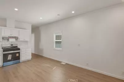 7650 Balboa Boulevard #27, Van Nuys, CA 91406 - Photo 7