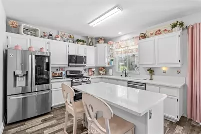 14267 Grayfox Ln, Victorville, CA 92394 - Photo 11