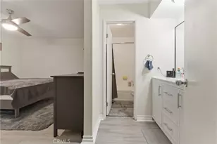 15425 Sherman Way, Van Nuys, CA 91406 - Photo 29