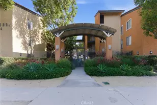 15425 Sherman Way, Van Nuys, CA 91406 - Photo 3